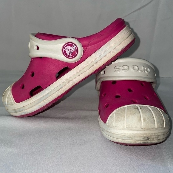 Crocs Kids Bump It Clogs Slip on Sandals Ribbed Cap Toe Perforated Water Shoes - Picture 2 of 6